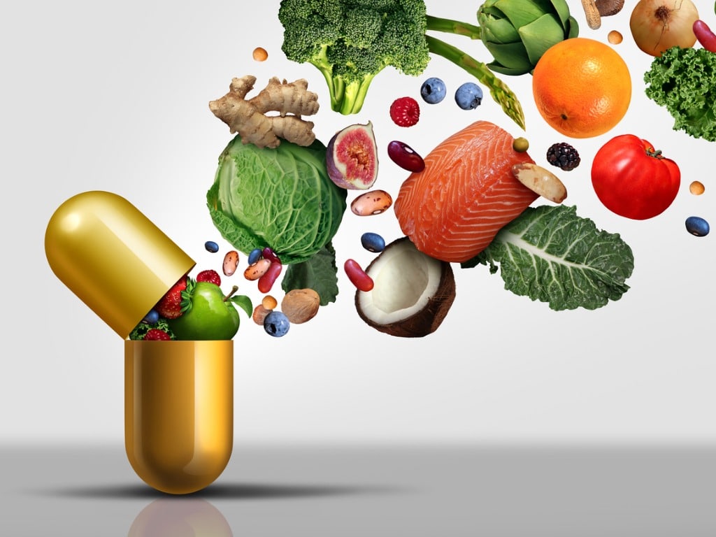 vitamins supplements picture id921950686